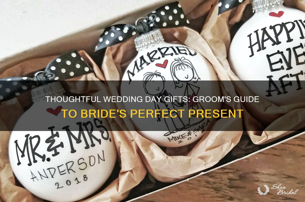 what does the groom buy the bride on wedding day