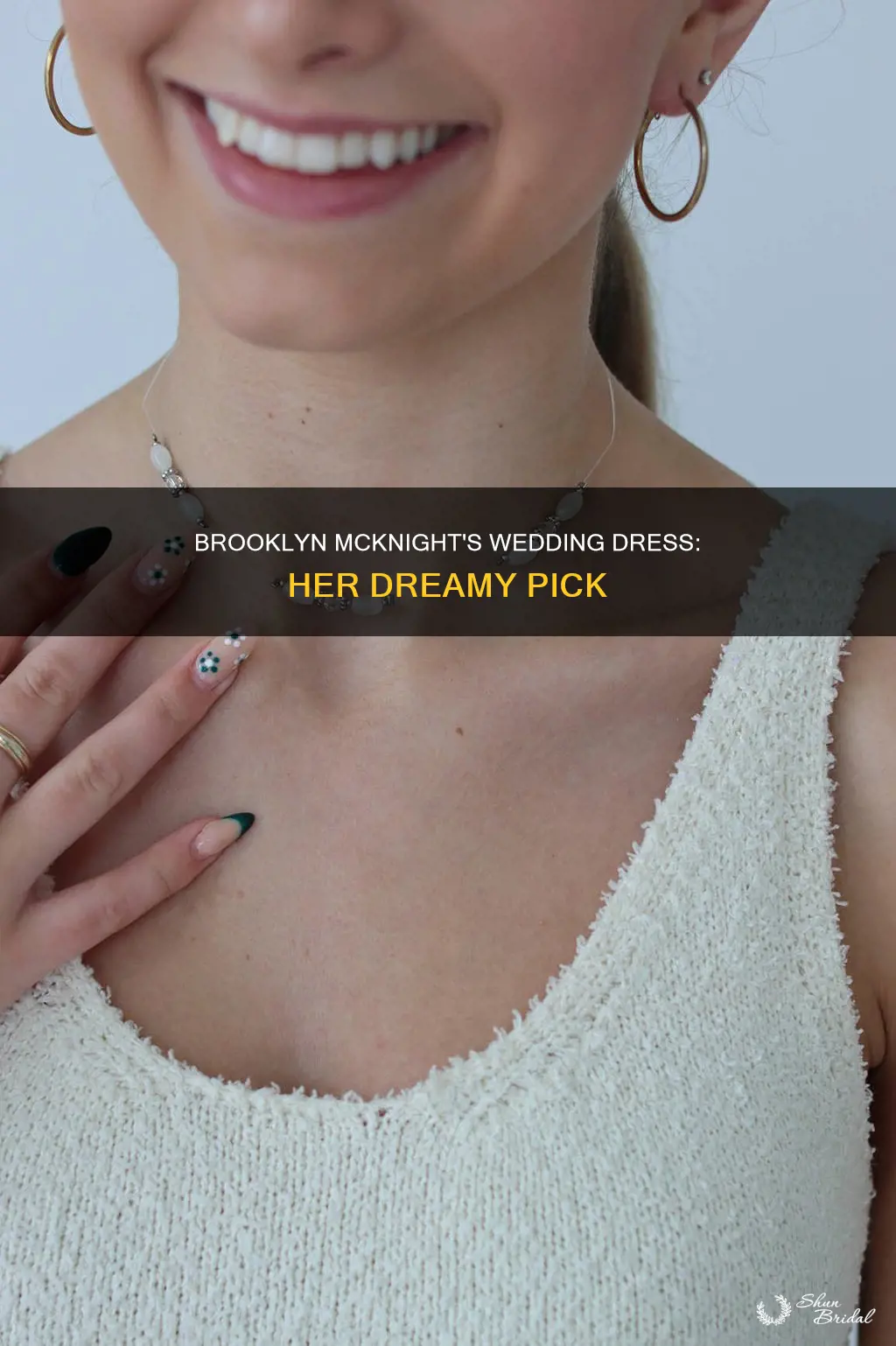 what dress di brooklyn mcknight pick for her wedding