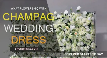 Champagne Wedding: Flowers to Complement Your Dress
