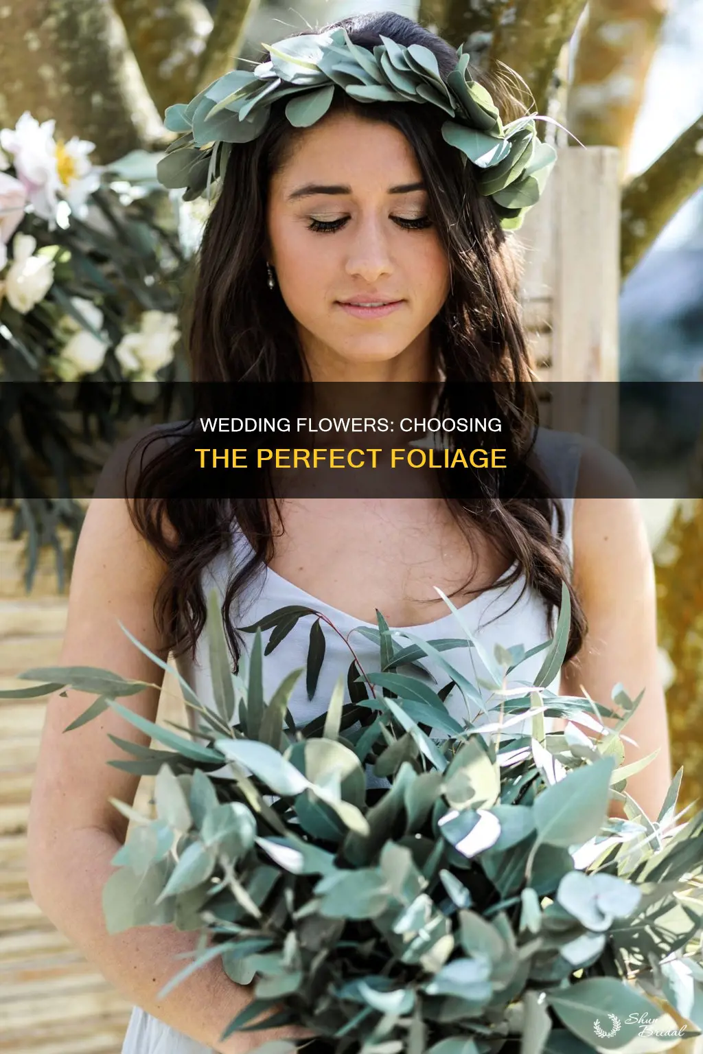 what foliage to use in wedding flowers
