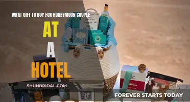 Honeymoon Gift Ideas: Hotel-Themed Presents for the Perfect Getaway