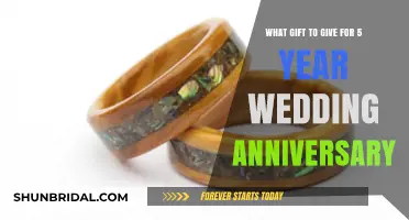 Celebrating Five Years: Thoughtful 5th Wedding Anniversary Gift Ideas