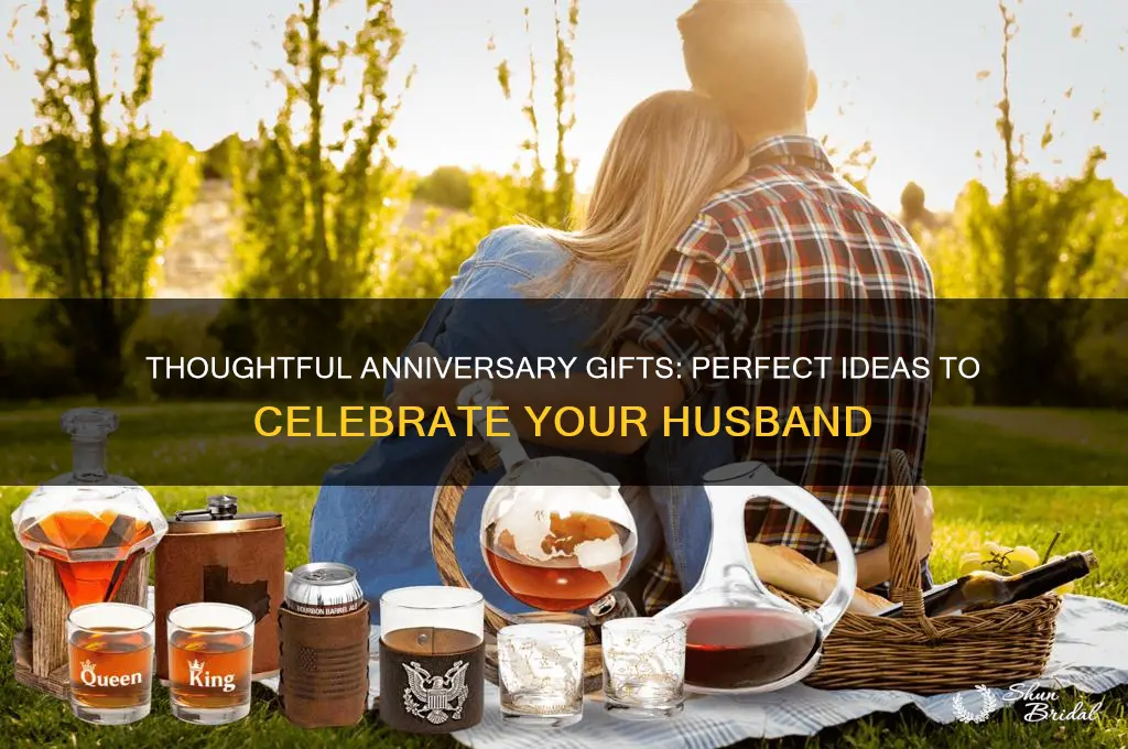 what gift to give husband on wedding anniversary