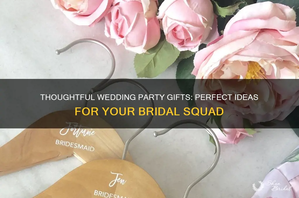 what gifts to buy for wedding party