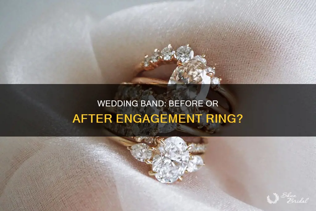 what goes first engagement or wedding band