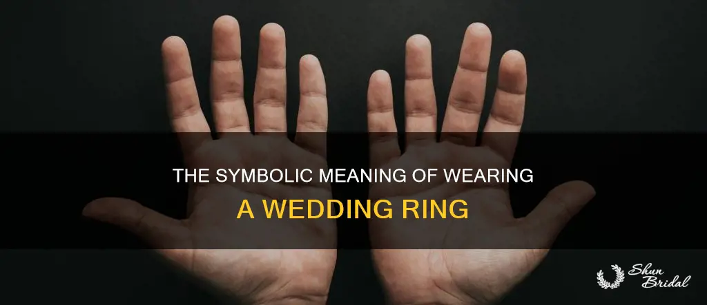 what hand do you keep wedding rings on