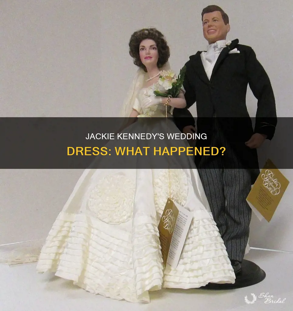 what happened to jackie kennedy wedding dress