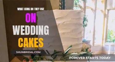 Choosing the Perfect Icing for Your Wedding Cake