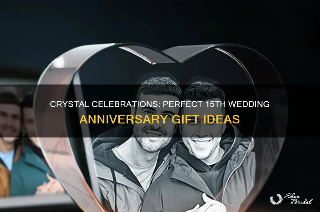 what is 15th wedding anniversary gift