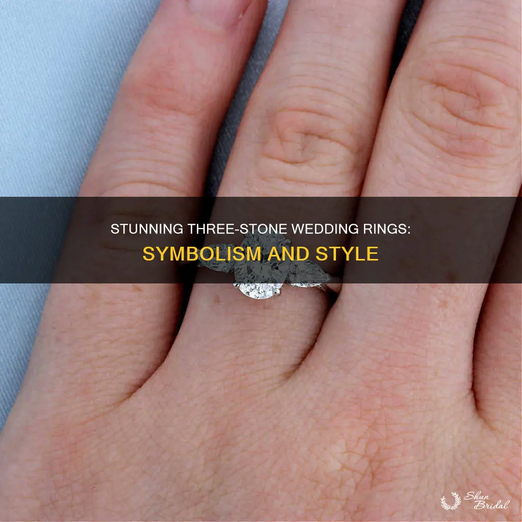 what is 3 stone wedding ring
