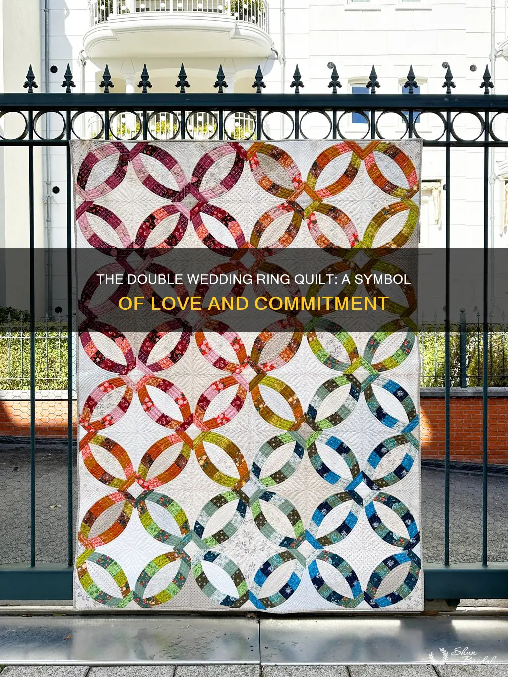 what is a double wedding ring quilt
