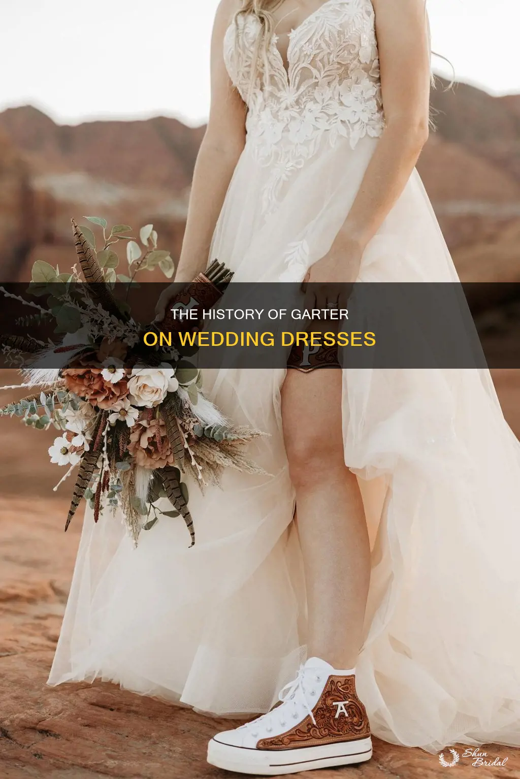 what is a garter on a wedding dress