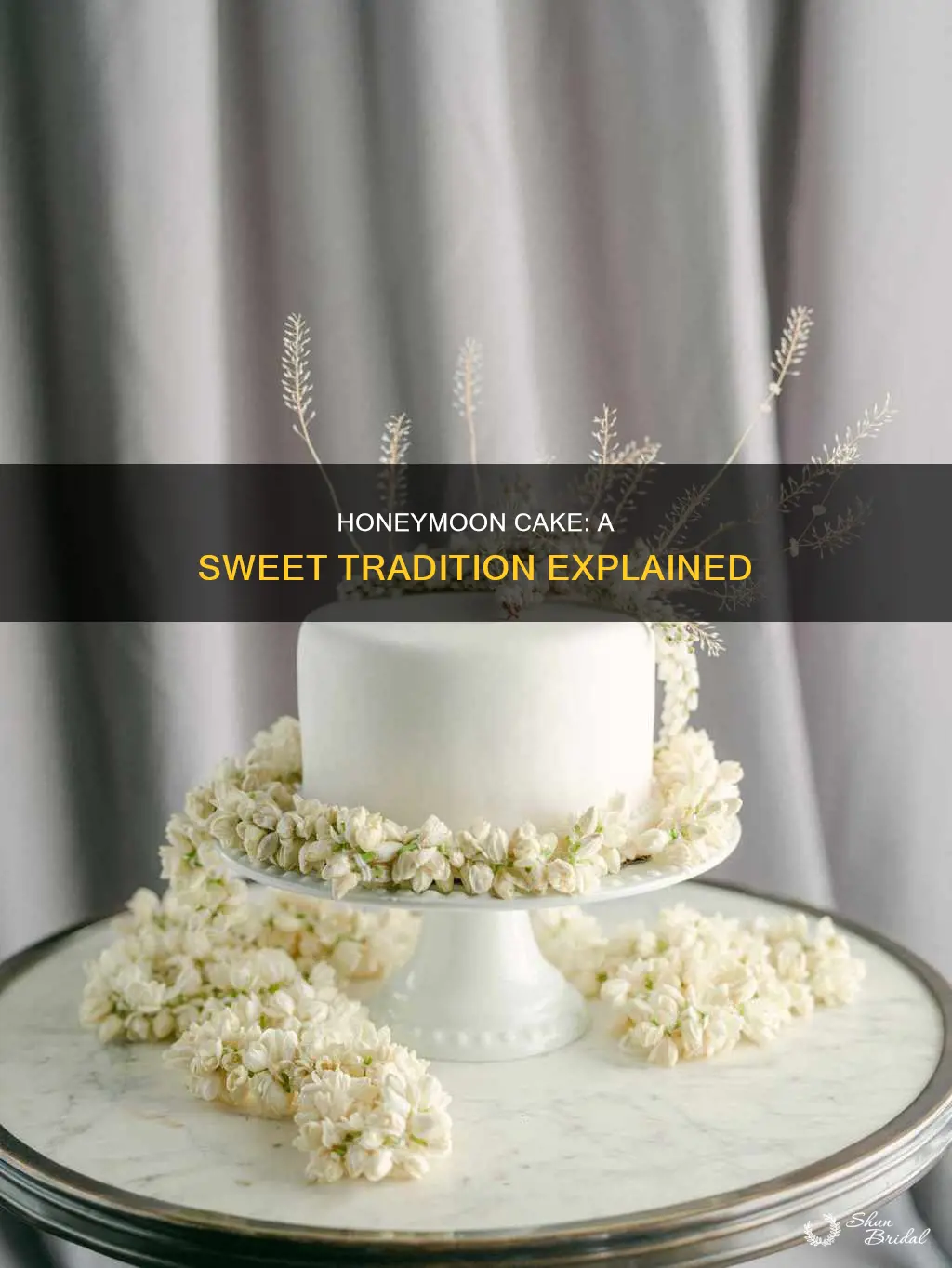 what is a honeymoon cake