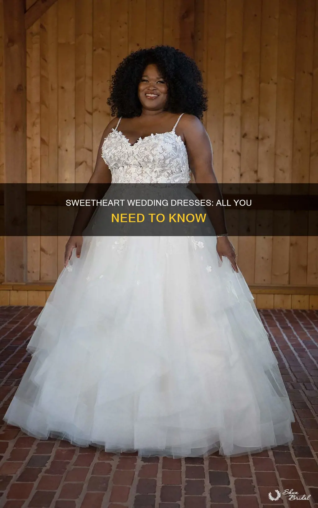 what is a sweetheart wedding dress