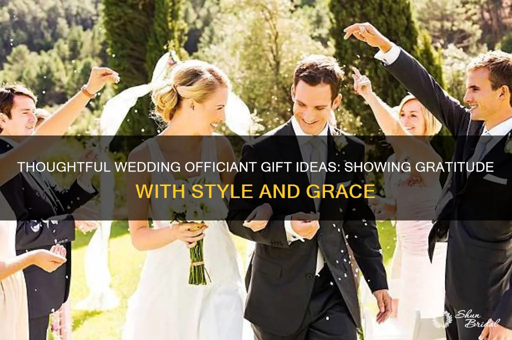 what is an appropriate gift for a wedding officiant