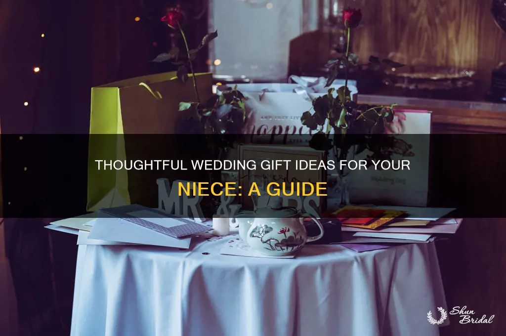 what is an appropriate wedding gift for a niece