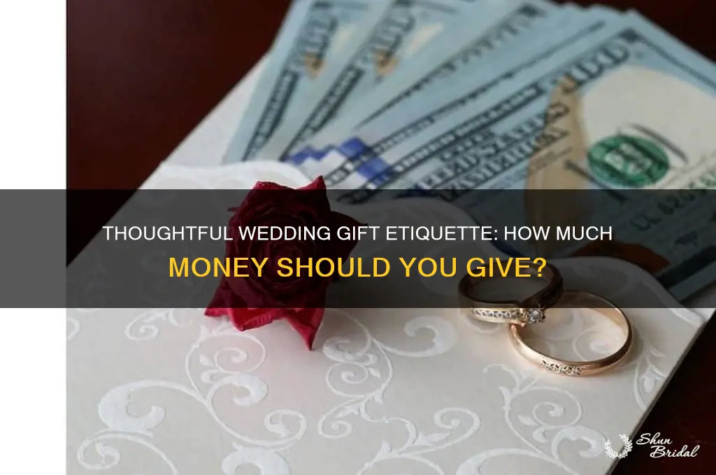what is approriate money gift for a wedding