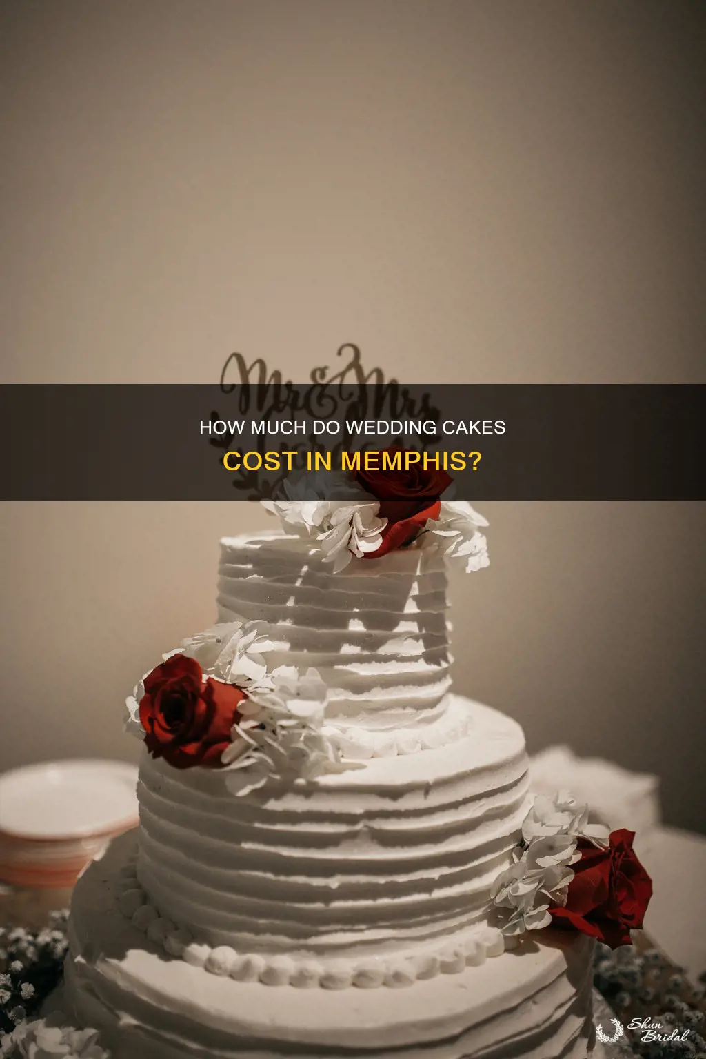 what is average price for a wedding cake in memphis