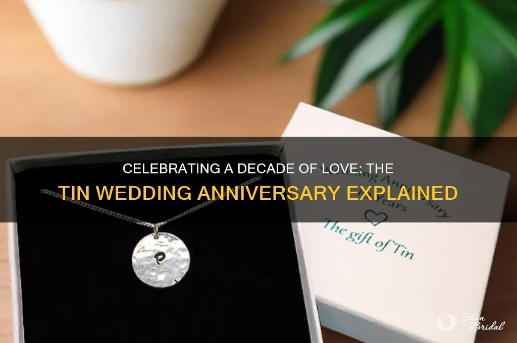 what is ten year wedding anniversary called