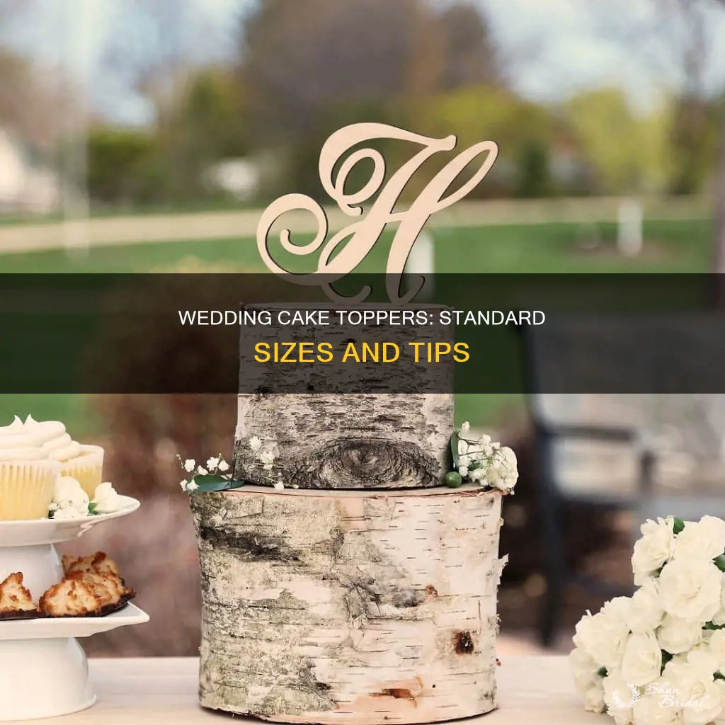 what is the average size of a wedding cake topper