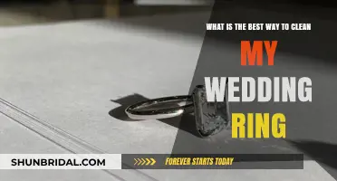 The Best Ways to Clean Your Wedding Ring