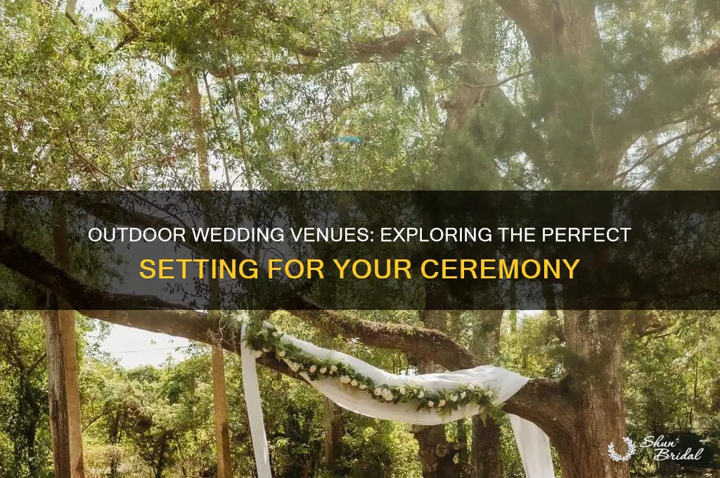 what is the building where wedding ceremonies outdoors are held