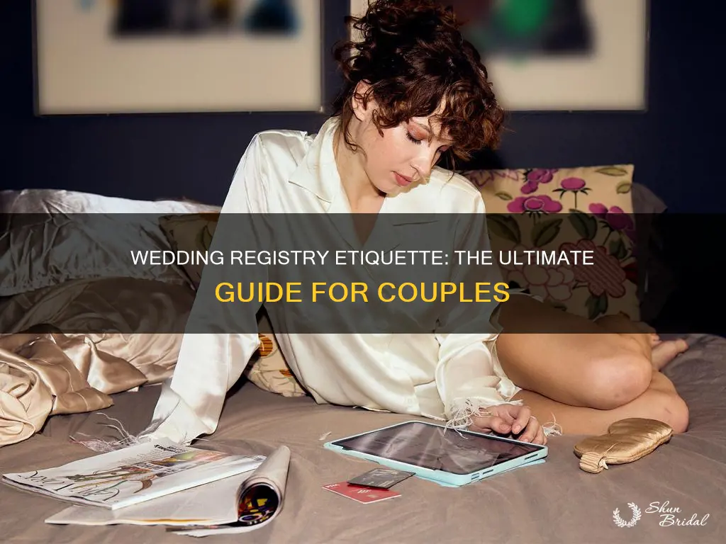 what is the etiquette for wedding registry