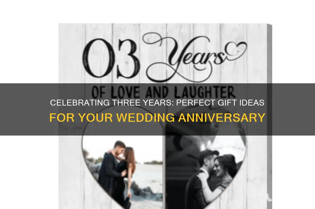 what is the gift for 3 year wedding anniversary
