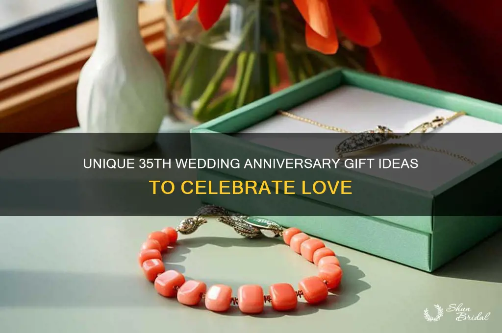 what is the gift for 35th wedding anniversary ideas