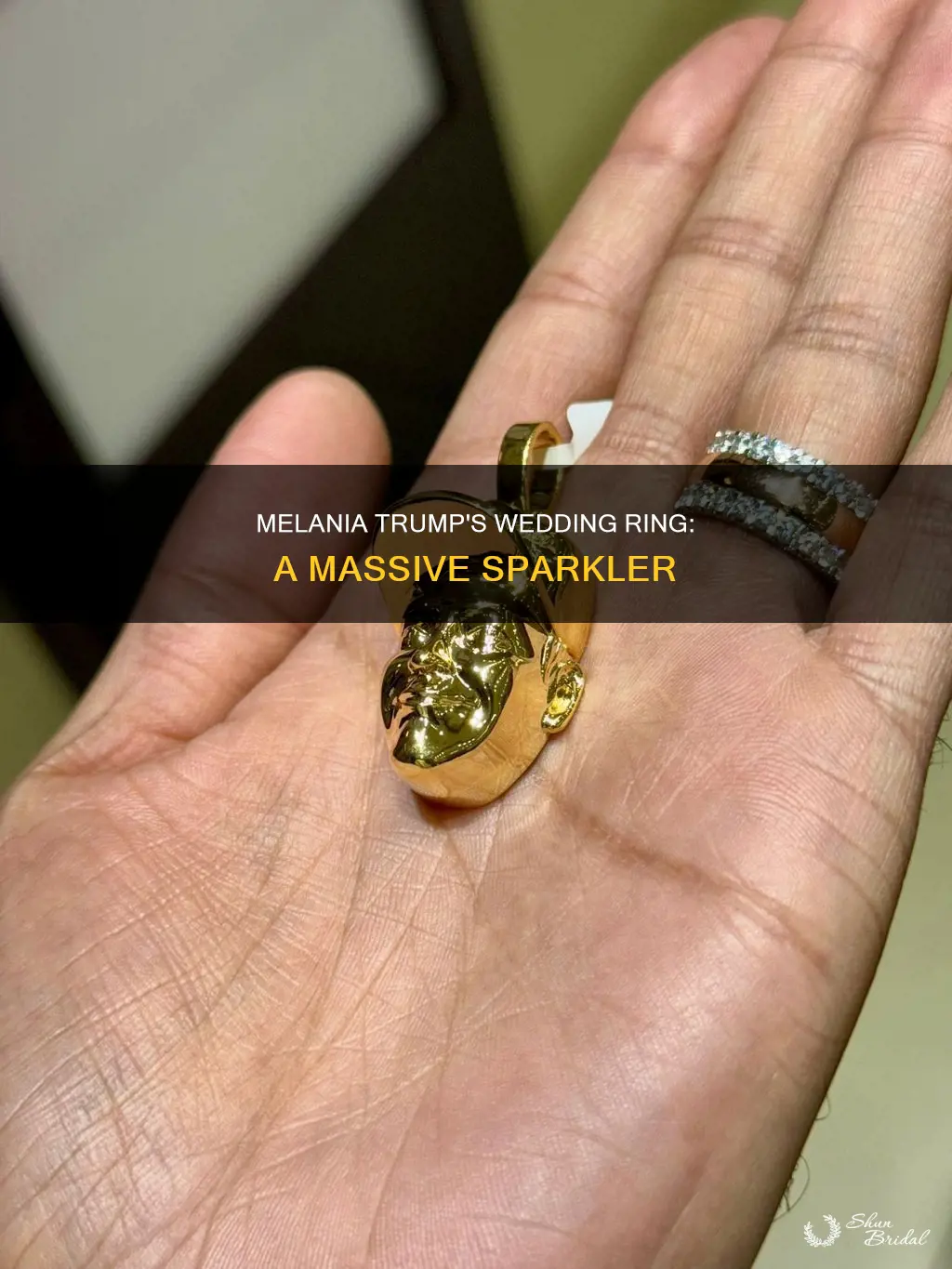 what is the size of melania trumps wedding ring
