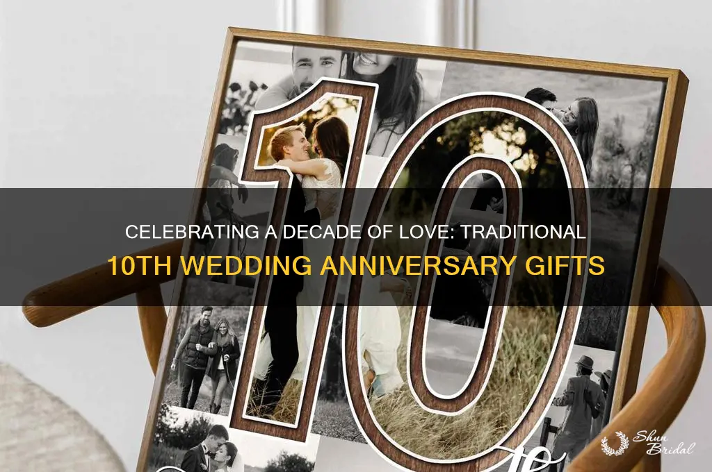 what is the traditional gift for a 10th wedding anniversar