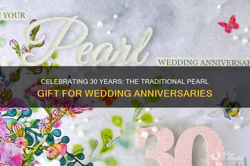 what is the traditional gift for a thirtieth wedding anniversary