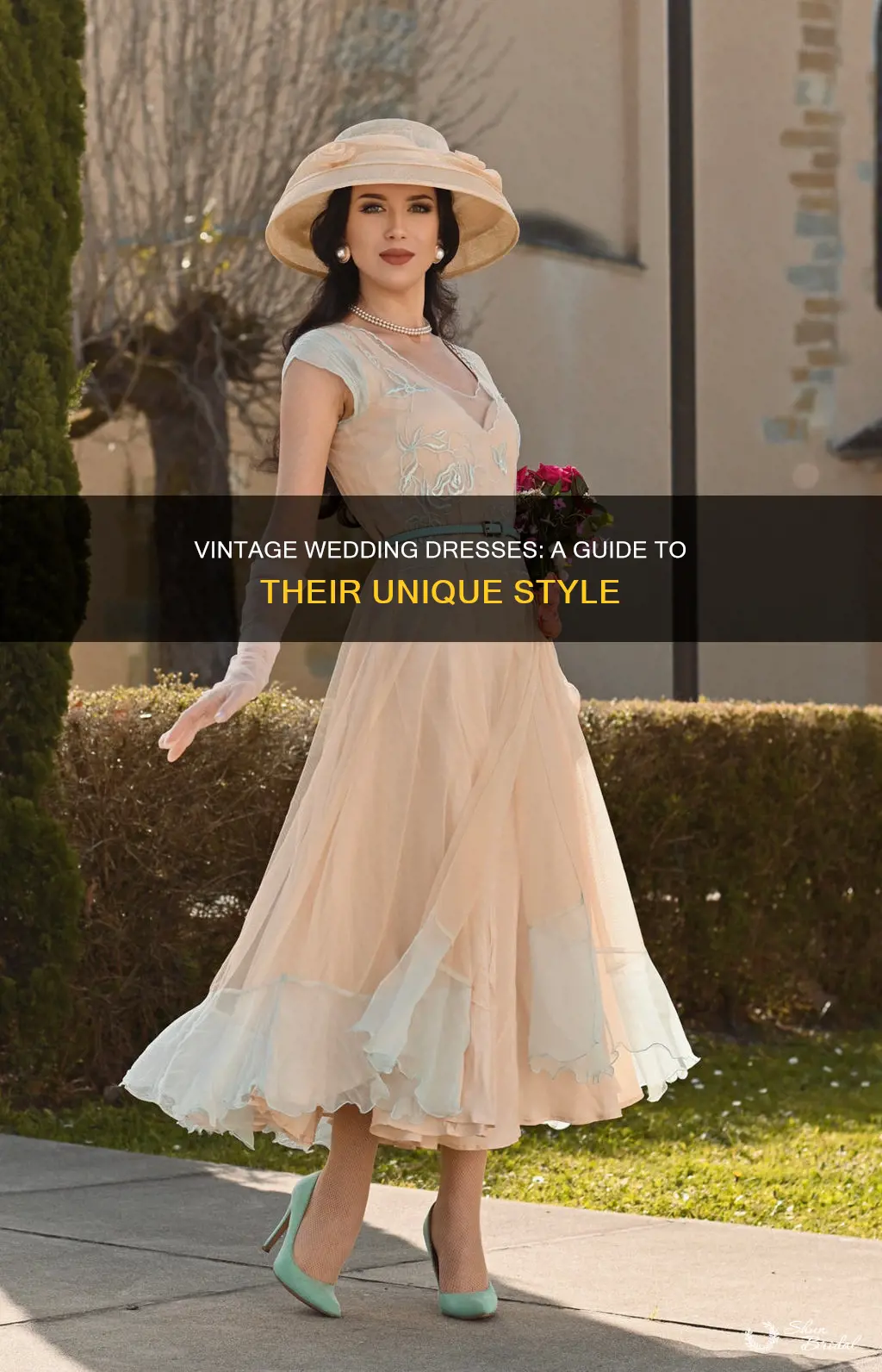 what is vintage wedding dress