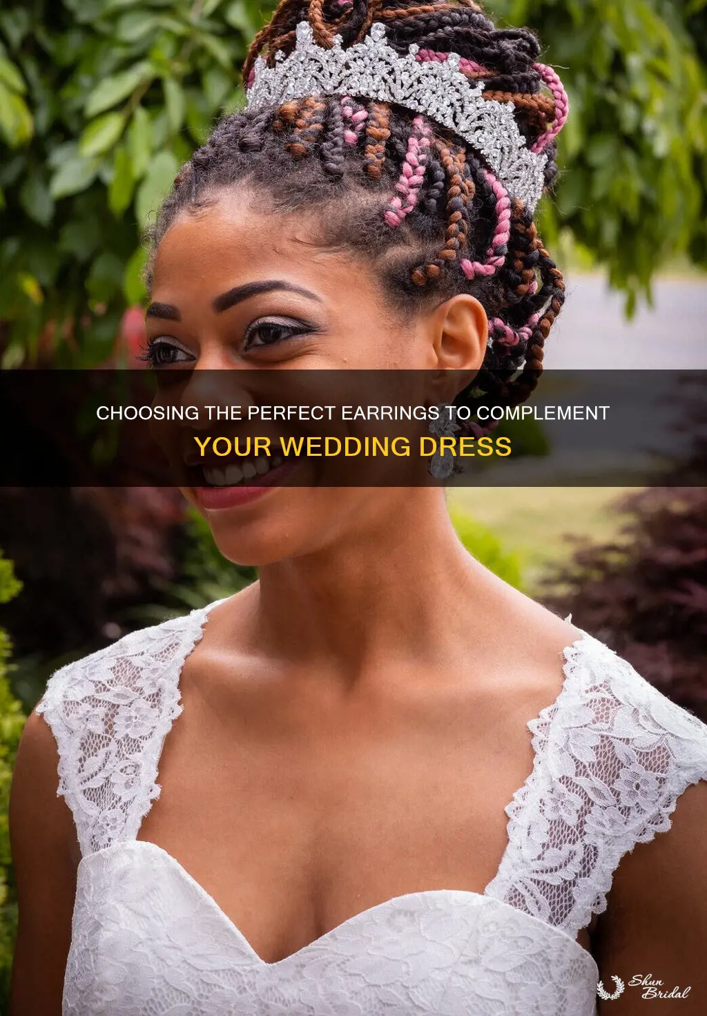 what kind of earrings to wear with wedding dress