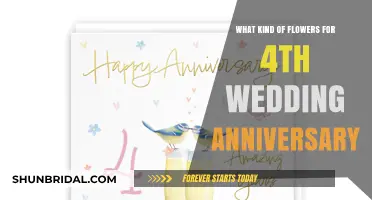 Celebrate Four Years of Love with These Anniversary Flowers
