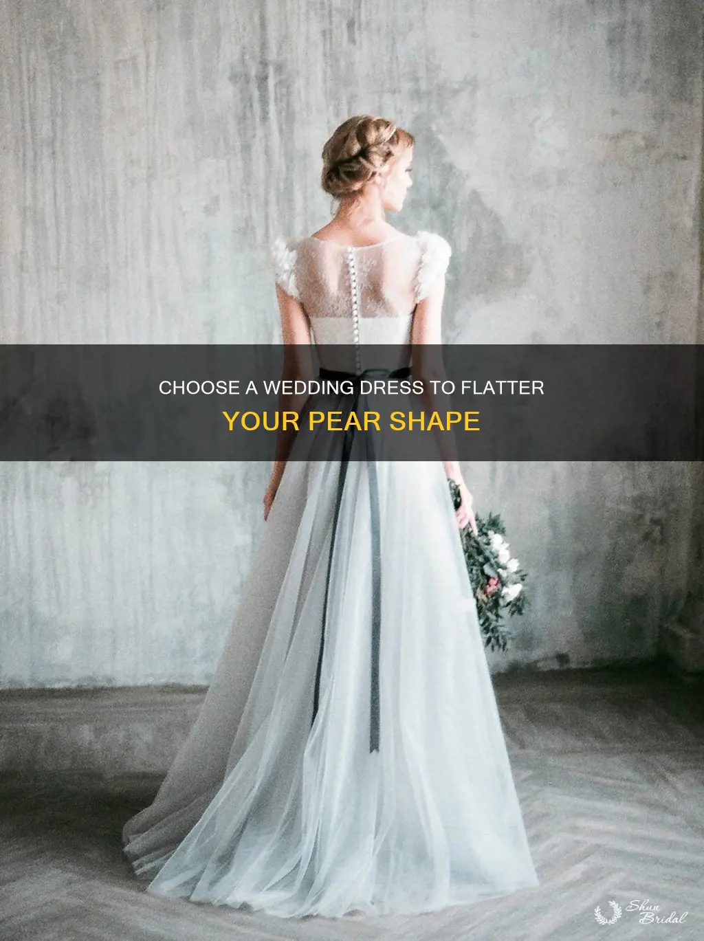 what kind of wedding dress should a pear shape wear
