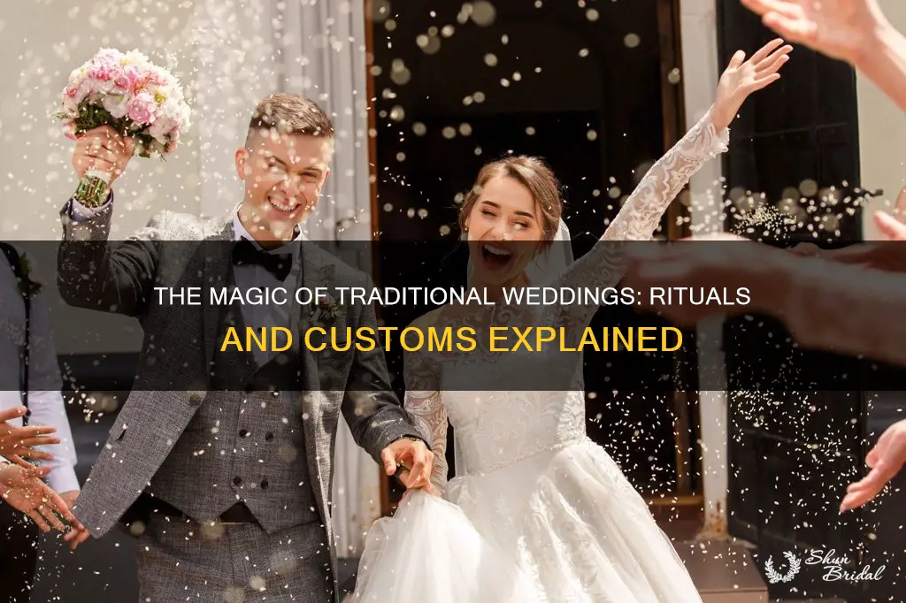 what makes a traditional wedding