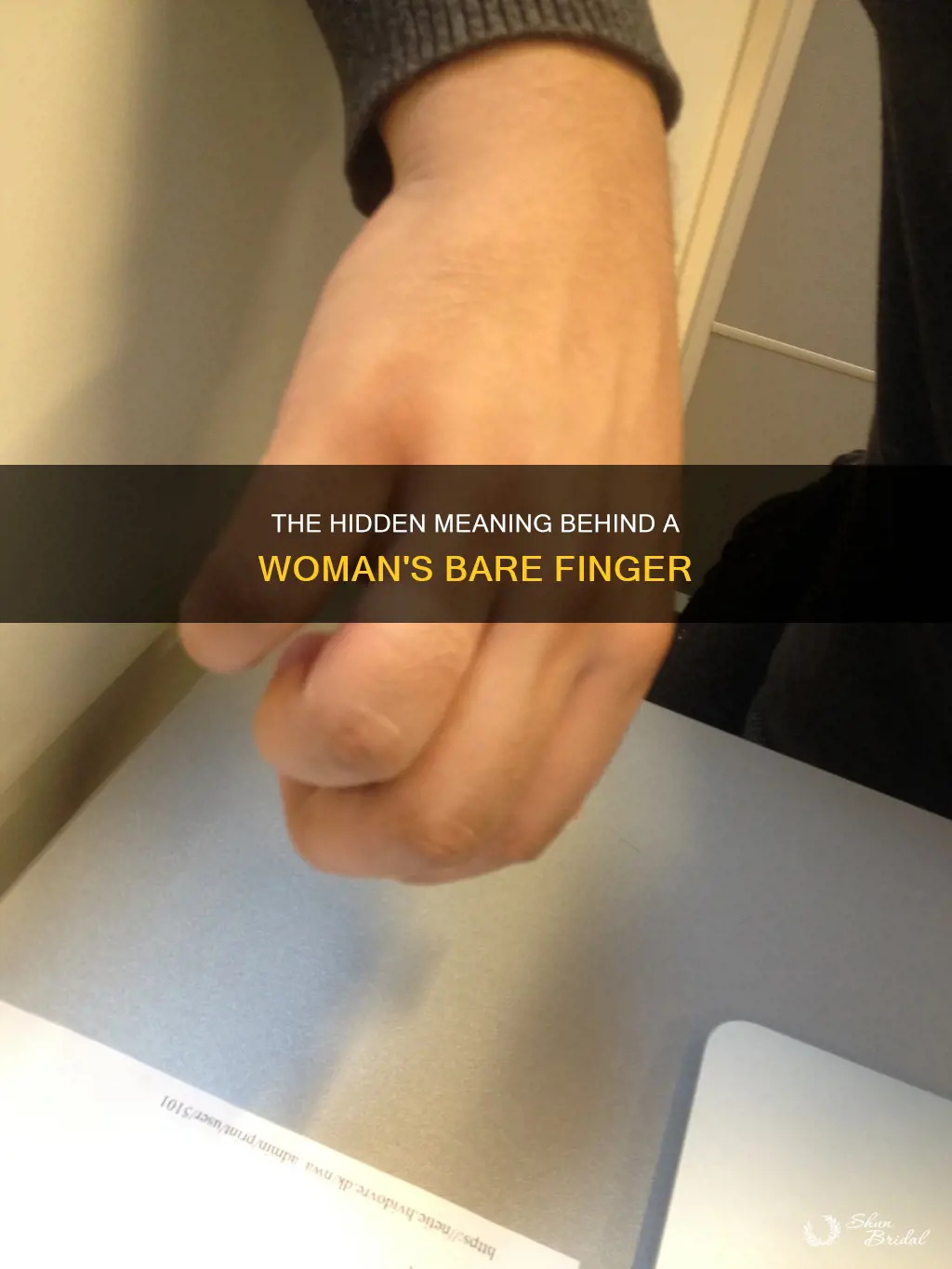 what means when woman shows up without wedding ring