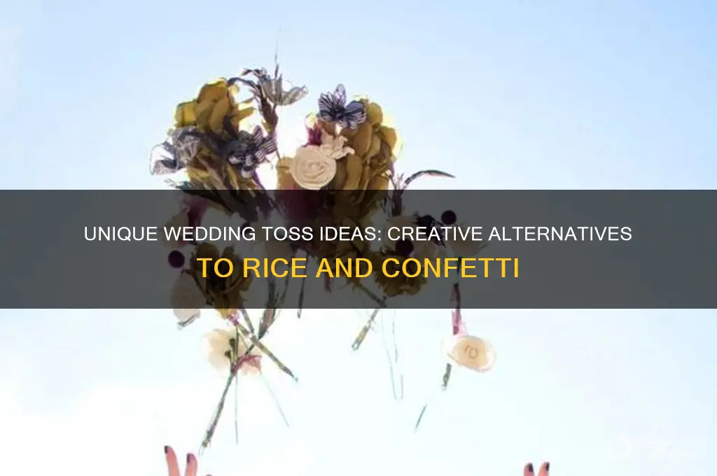 what people should throw at a wedding