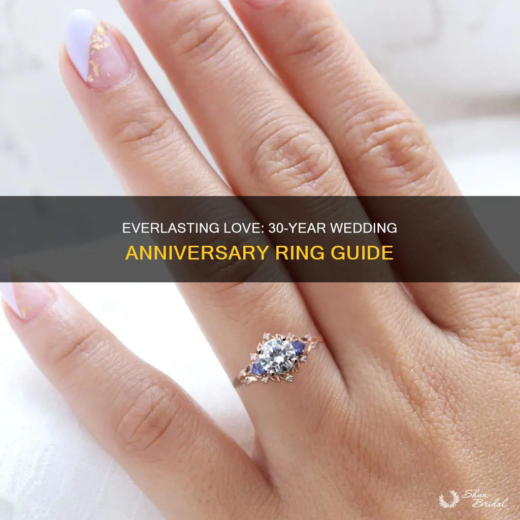 what ring to give for 30 year wedding anniversary