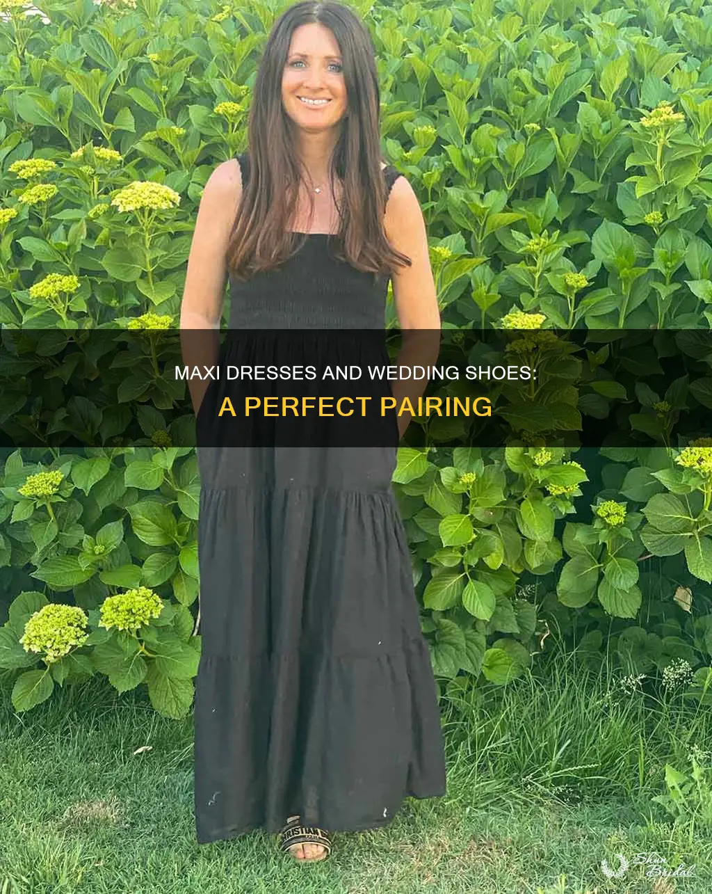 what shoes to wear with maxi dress to wedding