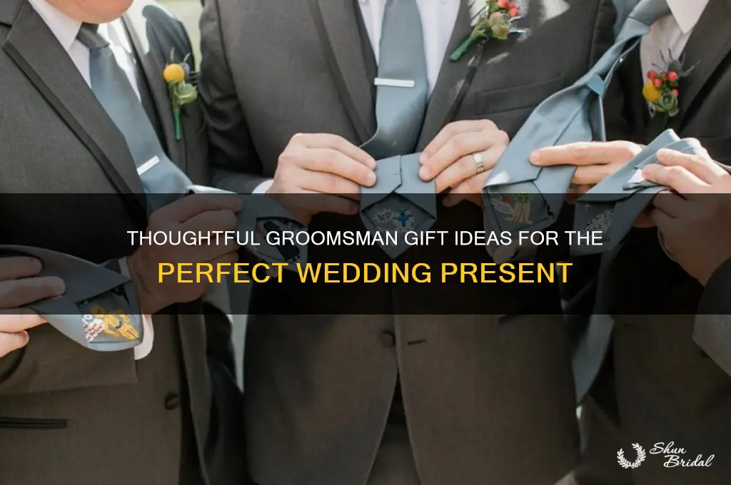 what should a groomsman give as a wedding gift
