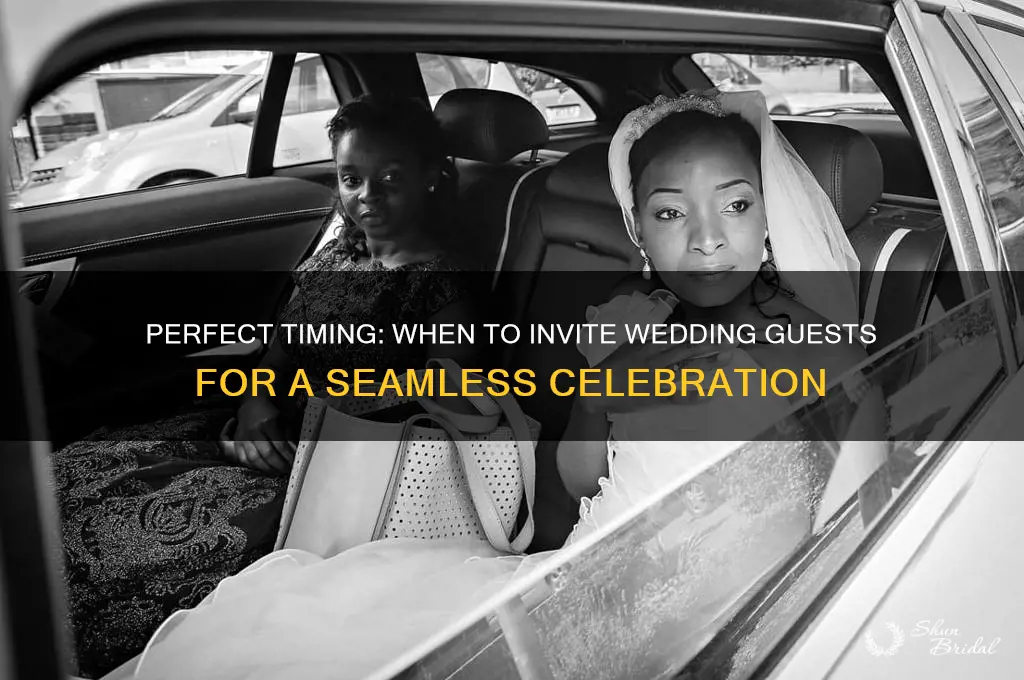 what time do you tell wedding guests to arrive