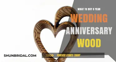 Celebrate 5 Years: Unique Wood Gift Ideas for Your Wedding Anniversary