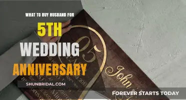 Thoughtful 5th Anniversary Gift Ideas to Celebrate Your Husband