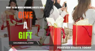 Handling Wedding Gift Absence: Gracious Responses for Ungifted Guests