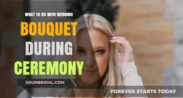 Creative Ways to Handle Your Wedding Bouquet During the Ceremony