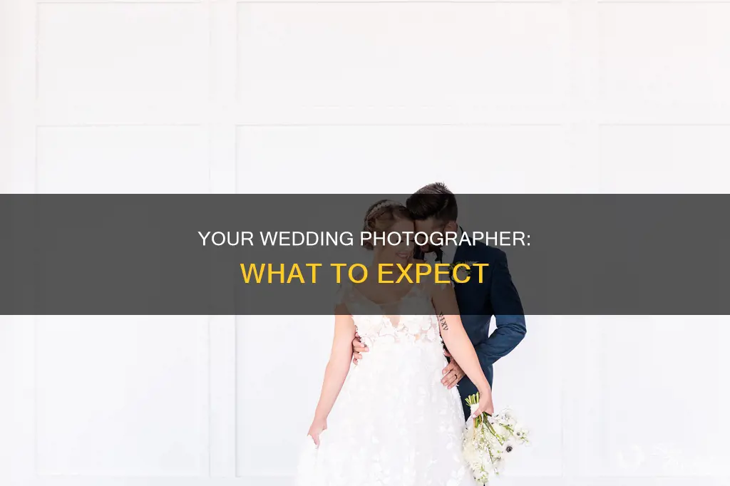 what to expect from a wedding photographer