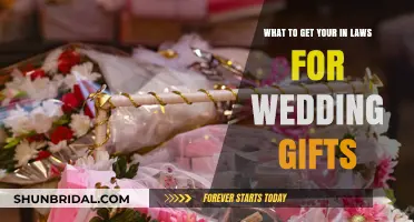 Thoughtful Wedding Gift Ideas to Impress Your In-Laws Effortlessly