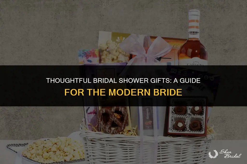 what to give bride at bridal shower